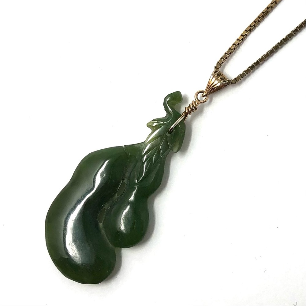 Vintage hand carved jade gourd pendant on 20" sterling silver gold vermeil chain